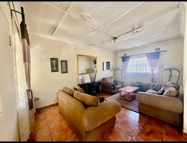 3 BEDROOM HOUSE FOR SALE IN VANDERBIJLPARK CE 1